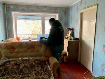 Вологодские следователи работают в квартире матери исчезнувшей девочки