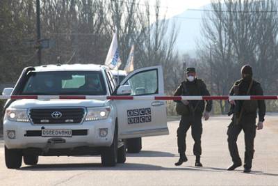 Украина сообщила о захвате сотрудников ОБСЕ на территории ДНР