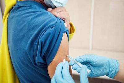 В российском регионе ввели обязательную вакцинацию от COVID-19 для части жителей