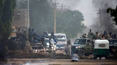 Полиция Судана применила слезоточивый газ против участников акций протеста