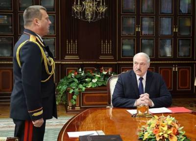 Лукашенко приказал КГБ увеличить численность сексотов в органах власти и на предприятиях