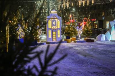 Новогоднее оформление площади Ленина в Воронеже повторит прошлогоднюю тему