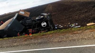 В Мокшанском районе развалился попавший в ДТП грузовик