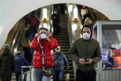 В метро и супермаркетах Киева ужесточают антиковидные меры – к чему готовиться