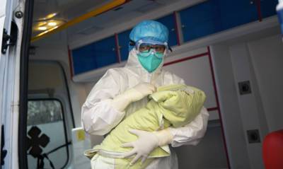В России зафиксированы случаи госпитализации детей в реанимацию с коронавирусом