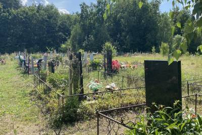«Хоронить негде!»: Уфимка пожаловалась властям на кладбища