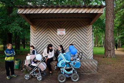 Власти России добавили более 30 миллиардов рублей на выплаты на детей