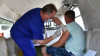 В Крыму ввели обязательную вакцинацию для ряда сфер