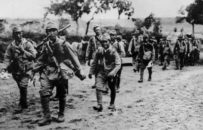 Японские призывники весили по 48 кг: как во Вторую мировую войну их не отбрасывало отдачей винтовки