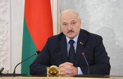 Лукашенко о штрафах за несоблюдение масочного режима: Кто вам дал право на это? В каком законе написано, что вы имеете право штрафовать людей?