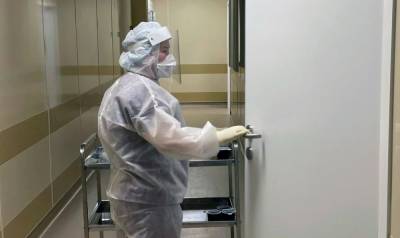 На Ямале массово болеть коронавирусом в тяжелой форме начали люди моложе 40 лет