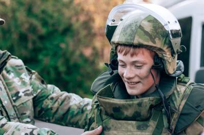 Гродненская молодежь знакомится с военной службой через акцию БРСМ «Служу тебе, родная Беларусь»