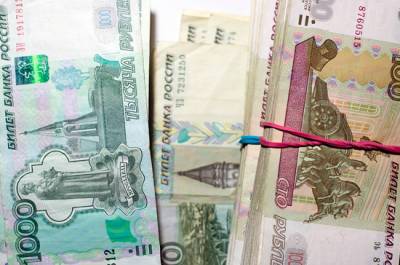 Двух сибиряков уличили в сбыте поддельных денежных банкнот