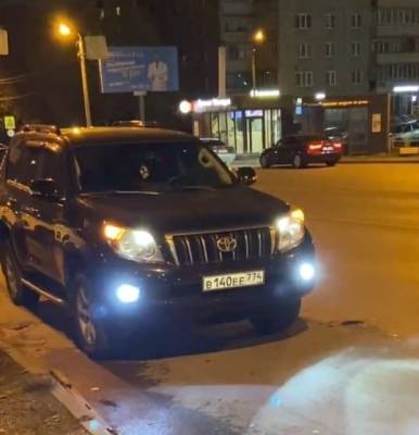 «Приехали на крузаке». Депутат рассказал, как ставили незаконный киоск в Челябинске