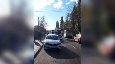 Пассажирка маршрутки пострадала в массовом ДТП в Воронеже