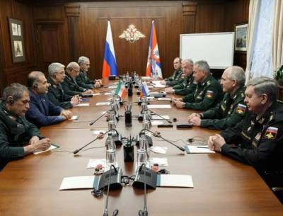 На встрече глав МО РФ и Генштаба ВС Ирана обсуждалось углубление военного сотрудничества двух стран
