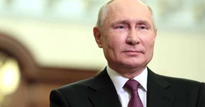 Путин пока не принял решение о введении нерабочих дней