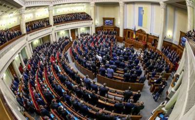 Стефанчук созывает внеочередное заседание ВР по требованию Зеленского