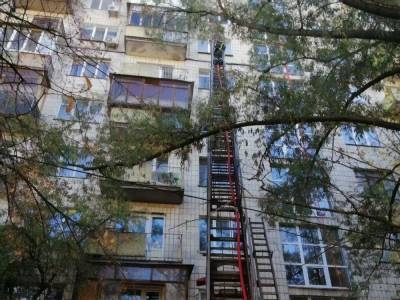 В Киеве два человека погибли при пожаре в многоэтажке
