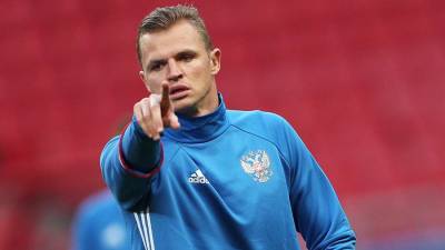 Футболист Тарасов объяснил решение приостановить карьеру