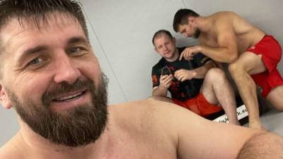 Виталий Минаков - Минаков: хочу вернуть назад пояс чемпиона Bellator - russian.rt.com