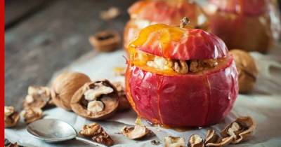 Фаршированные яблоки: простой рецепт полезного десерта