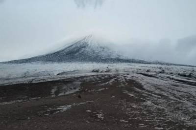 На Камчатке на Ключевском вулкане пропал альпинист
