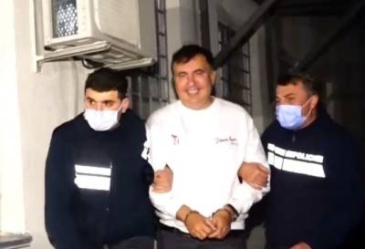 Появилось видео Саакашвили в наручниках | Новости и события Украины и мира, о политике, здоровье, спорте и интересных людях