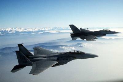 К побережью Тайваня отправились 38 боевых самолетов ВВС Китая