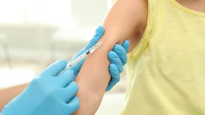В Аргентине одобрили вакцинацию от коронавируса детей от 3 до 11 лет