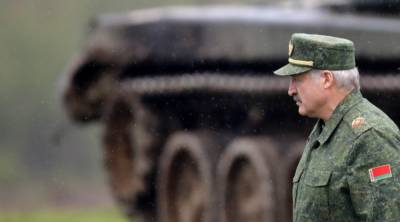 Лукашенко пояснил, в каком случае Беларусь превратится в единую военную базу с Россией