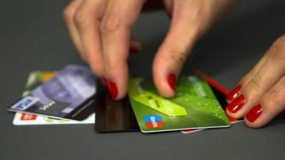 Мошенники стали похищать деньги с карт москвичей под предлогом привязки QR-кода от ковида