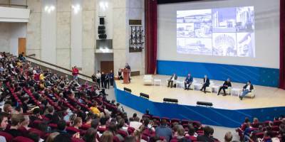 100 студентов ведущих вузов Москвы и регионов участвуют в форуме «Наследие» – Учительская газета