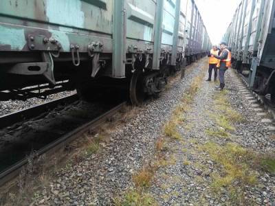 В Челябинской области пять вагонов с углем сошли с рельс
