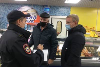 В Курске правоохранители составили 4 протокола за нарушение масочного режима в ТЦ