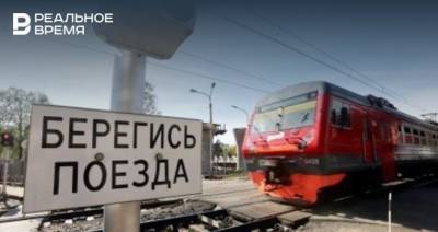 Следком выясняет обстоятельства наезда поезда на мужчину в Менделеевске