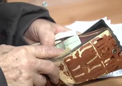 Украинцам повысили пенсии: кому в октябре придет на 400 гривен больше