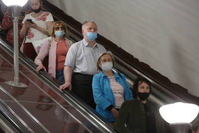 С января в петербургское метро опустится антиковидный «холодный туман»