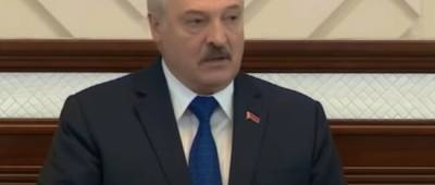 Лукашенко пригрозил создать «единую военную базу с Россией»