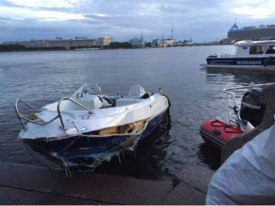 В Петербурге прокуратура начала проверку по факту посадки катера на мель