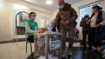 Экзитпол показал лидерство «Грузинской мечты» на выборах в парламент