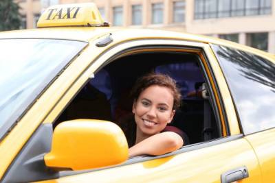 Петербургское такси изменило тарифы под давлением «Мужского государства»