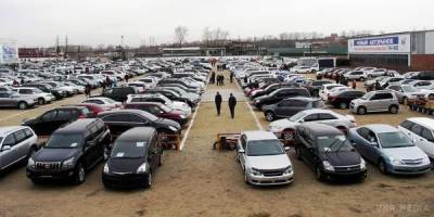 Автомобили в Украине могут резко подорожать: названа причина