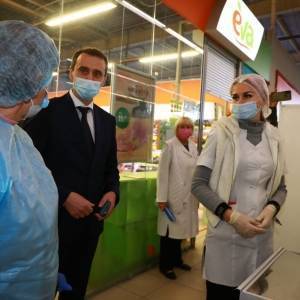 Глава МОЗ принял участие в открытии нового центра массовой вакцинации в Запорожье. Фото