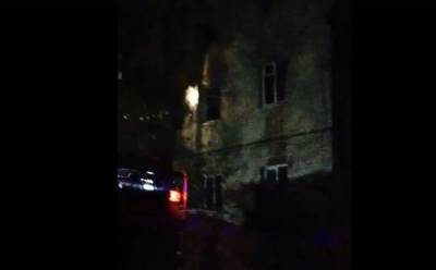 В Ельце горели студенческое общежитие и квартира (видео)