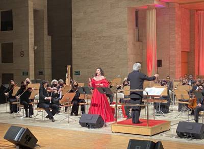 Грандиозный концерт артистов тюркского мира – известный оркестр выступил под управлением азербайджанского дирижера (ФОТО)