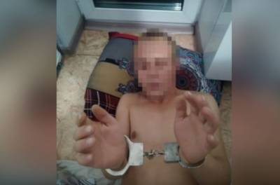 Педофил изнасиловал 15-летнюю девочку под Новосибирском и сбежал