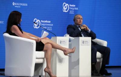 Хэдли Гэмбл, корреспондент из США, стала звездой Российского форума с Владимиром Путиным