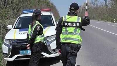 В Украине полицейским запретили останавливать автомобили украинцев