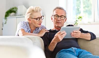 Нуждающимся пенсионерам предлагают дарить планшеты